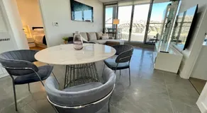 Olympic Park Delight - 2 Bdrm -Parking - Views - Image 4