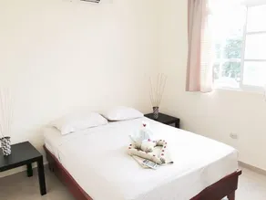 Sun Sea - Costambar Beachside Apartment with Pool - Image 2