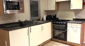 Beautiful caravan at Kent coast with wrap around decking and free WiFi sleeps 6 - Image 4