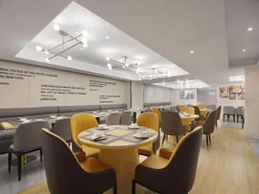 Kyriad Marvelous Hotel Henan Xinyang Pingqiao Plaza - Image 4