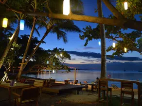 Think and Retro Cafe Lipa Noi Hotel - Image 2