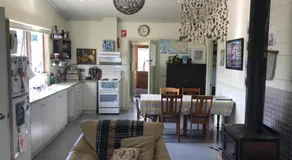 Port Campbell Guesthouse & Flash Packers - Image 2