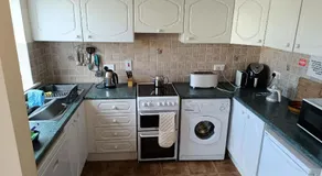 4 Bed Close to Beach and Village - Image 4