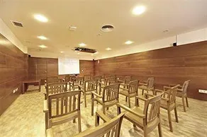 Viva Menorca Aparthotel - Image 2