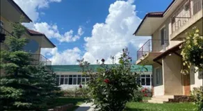 Lucky's House - Image 3