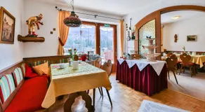 Tourist Hotel Boehm - Image 3