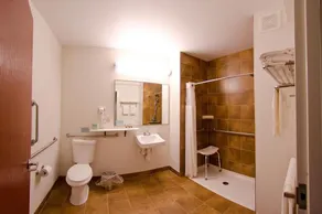 Pleasant Night Inn Carthage Near Fort Drum - Image 3