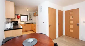 Albion Street Apartments - Image 5