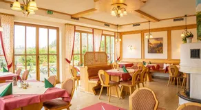 Hotel und Berggasthof Zum Sonnenhof - Image 2