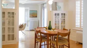 Kentville Gem Heritage Style, Modern Comfort - Image 3