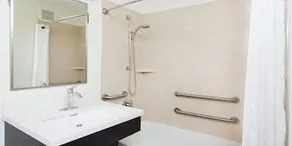 Sonesta Simply Suites Lansing - Image 3