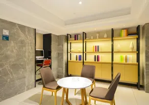 City Comfort Inn Jingzhou Wanda Plaza - Image 2