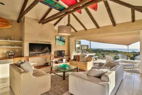 Ocean Villa - Sandbaai Pool & Sea Views Sleeps 8 - Image 2