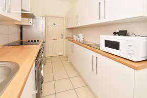 Townhouse @ 178 Ruskin Road Crewe - Image 5