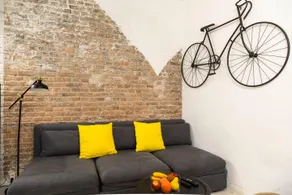 Cosy Three BR Two BTH plus AC plus Self CheckIn plus Street Parking - Image 2