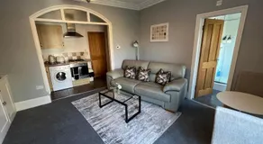 The Snicket Apartment - Image 2
