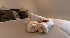 Period penthouse in Clifton Village - Image 2