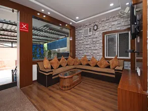OYO Flagship 9231 Hotel Jinesh - Image 3