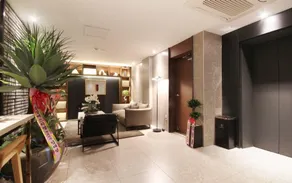 Brown-Dot Hotel Choeup - Image 5