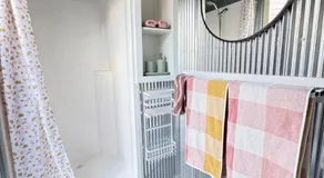 Tiny home in Bayswater - Image 2