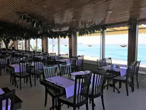 Muz Hotel - Image 4