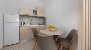 V&C Paradise Apartments - Image 5