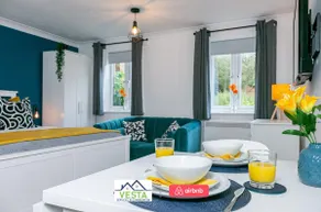 Hatfield nr Galleria + University + Free Parking - Image 3