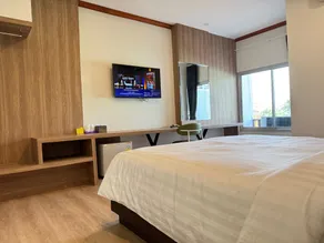 Dee Prom Hotel - Image 5