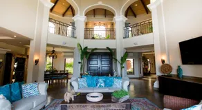 Stunning Luxury Mansion in Playa Flamingo with Six Bedrooms and Beachfront Access - Image 4