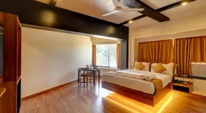 Hotel Platinum Inn - Image 2