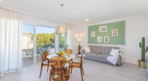 Fiori Boutique Apartment - Image 2