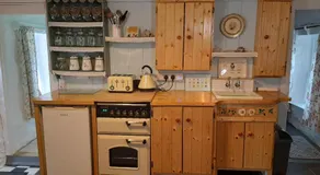 CherryTreeCottage - Cosy 19thCentury Pet Friendly - Image 5
