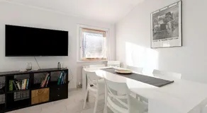 Appartement entièrement équipé avec internet haut débit | Vue montagne - Image 4