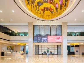 The Hotel V - Image 4