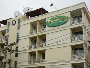 Phromsuk Hotel Ayutthaya - Image 4