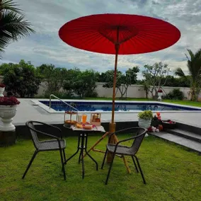 Nongnuchs Homestay Interior Queen Room - Image 5