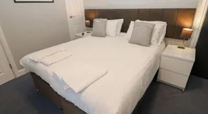 Lyndasfarne Room - Image 2