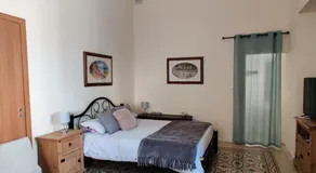 Ellas Place - Image 2