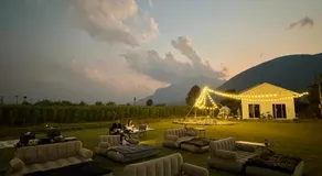 Paradise Resort & Cafe - Image 3
