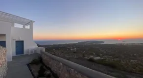 ENA suites Santorini - Image 3