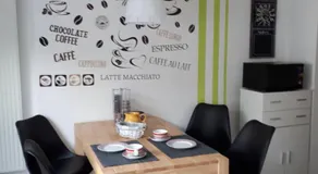 Bella Casa & Belle Maison - Image 3