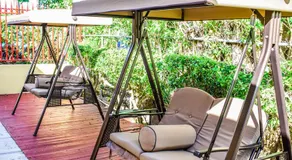 Brownstone Guesthouses Seabeach - Image 5