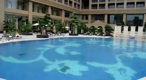 Babylon Hotel - Image 4