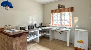 Coral Apartments - Image 5