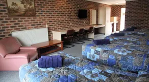 Big Trout Motel - Image 5