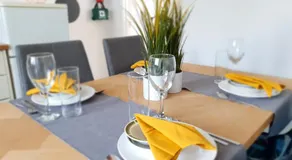 Spacious 3BED Home in Manchester 5 mins walk to Clifton Station with Spacious Garden and Free Parking - Image 4