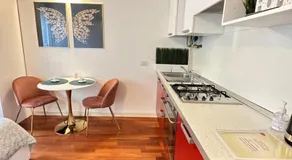 LB - Cozy Apartment Center - Image 2