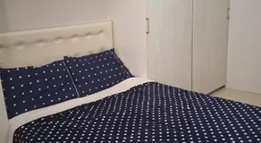 Quarto em AP Compartilhado - Somente Mulheres - Image 3