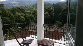 Peradeniya Rest House - Image 5