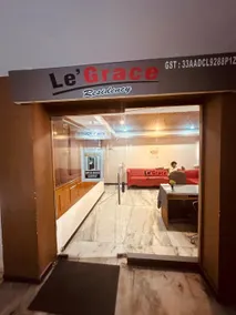 Le Grace Annasalai - Image 3